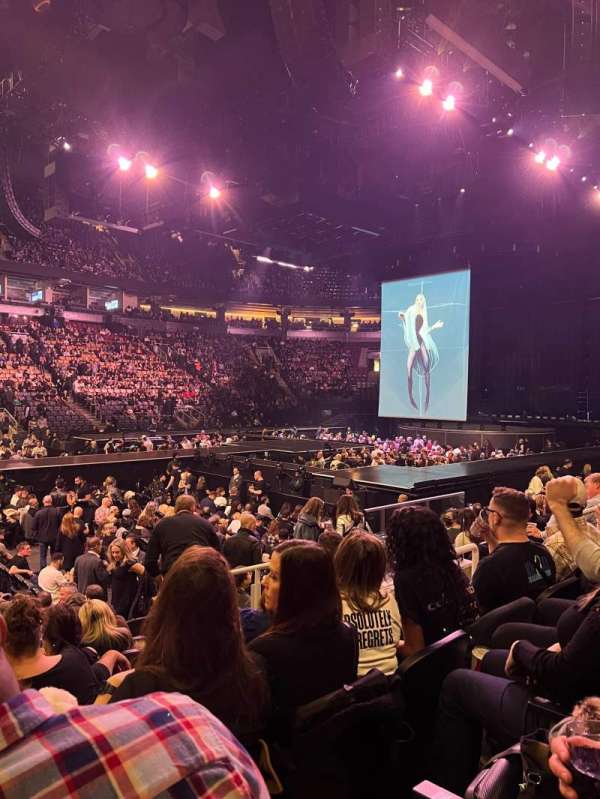 Scotiabank Arena, bloc: 120, rangée: 10
