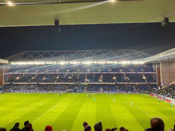 Ibrox Stadium, bloc: GR3, rangée: I, place: 75