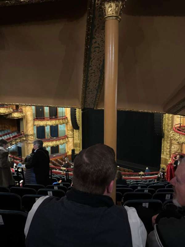 Emerson Theater, bloc: DC, rangée: L, place: 19