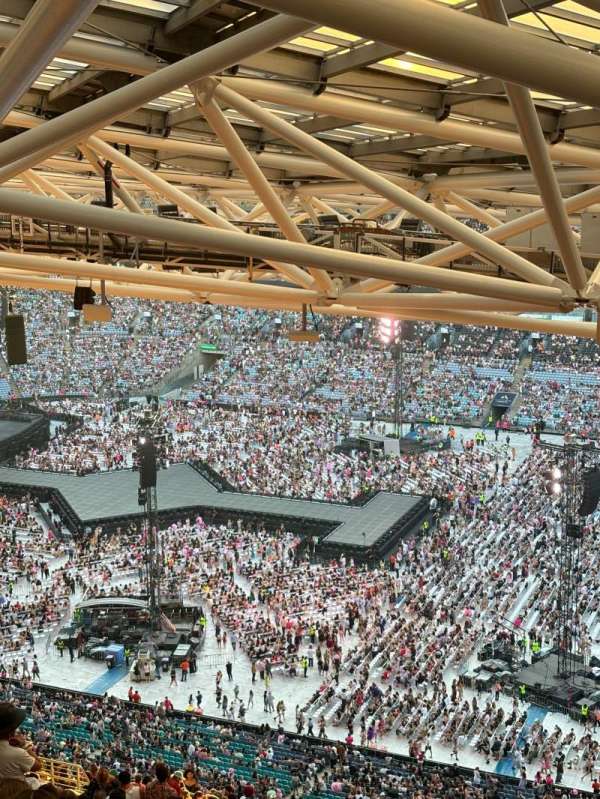 Accor Stadium, bloc: 611, rangée: 37, place: 1