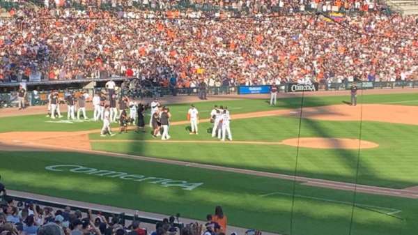 Comerica Park, bloc: 118, rangée: D, place: 8