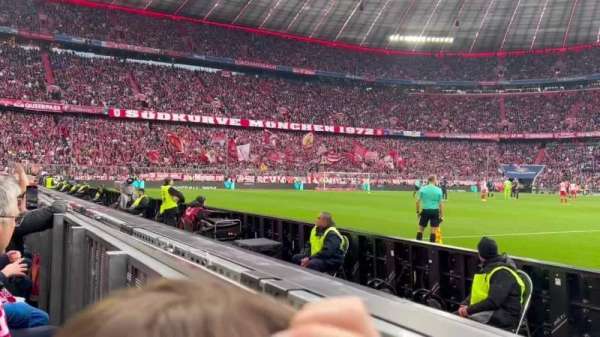Allianz Arena, bloc: 122, rangée: 1, place: 21