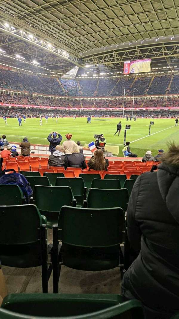 Principality Stadium, bloc: L37, rangée: 14, place: 5