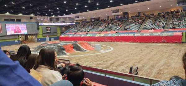 Tucson Arena, bloc: 119, rangée: E, place: 2
