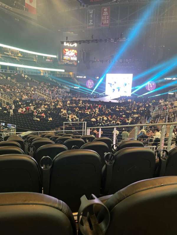 State Farm Arena, bloc: 112, rangée: J, place: 4