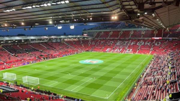 Old Trafford, bloc: NE3421, rangée: 9, place: 74