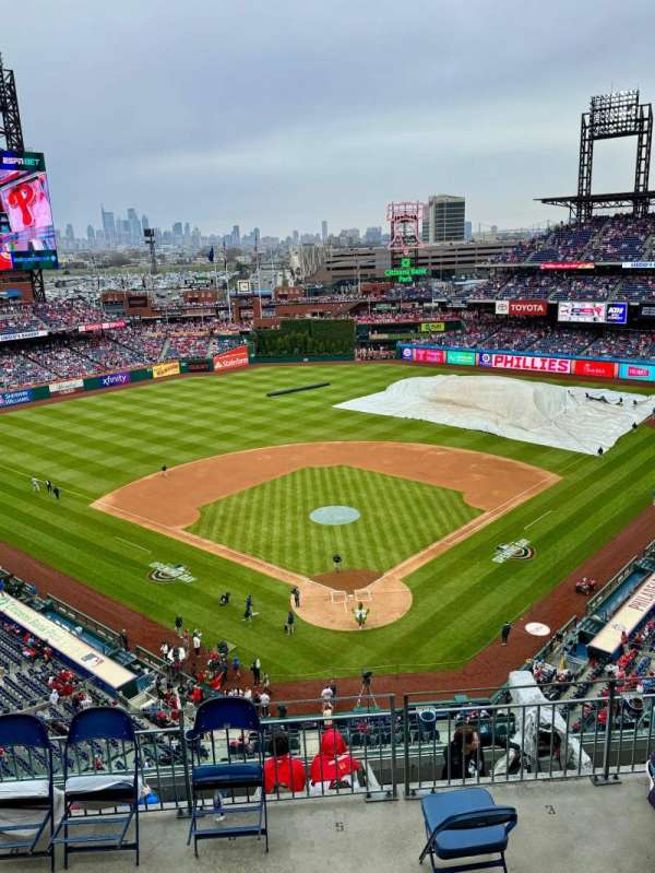 Citizens Bank Park, bloc: 421, rangée: 1, place: 8