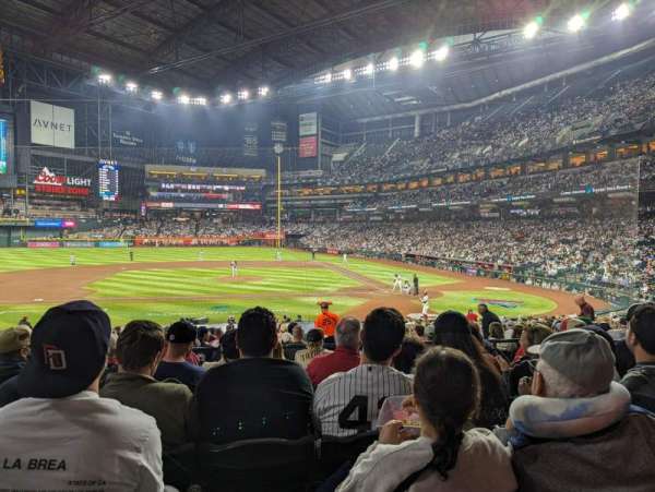 Chase Field, bloc: 127, rangée: 27, place: 9