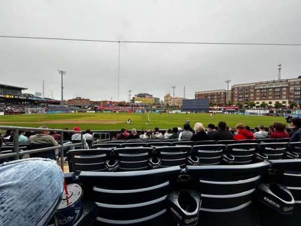 ONEOK Field, bloc: 102, rangée: J, place: 16