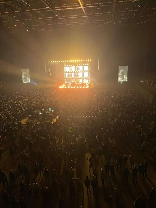 Co-op Live, bloc: 220, rangée: 1, place: 75