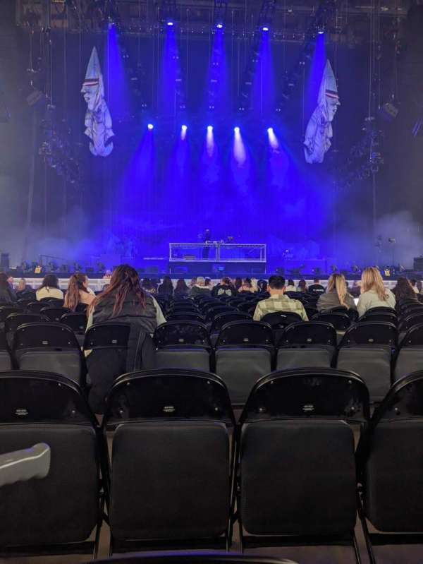 AO Arena, bloc: E, rangée: D, place: 6