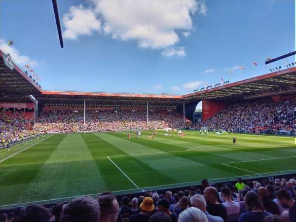 Bramall Lane, bloc: BL1, rangée: O, place: 47