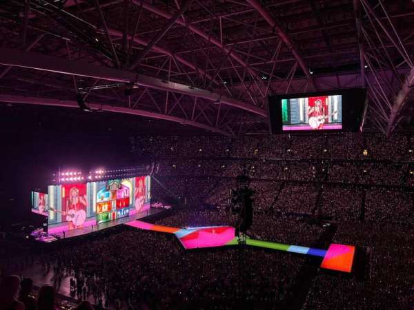 Strawberry Arena, bloc: 331, rangée: 5, place: 200