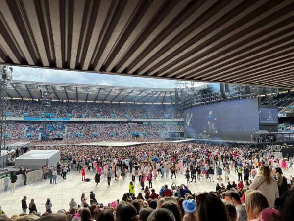 Murrayfield Stadium, bloc: E7, rangée: Y, place: 27