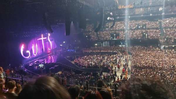 Unipol Arena, bloc: 2 Ring Ovest B, rangée: 7, place: 16
