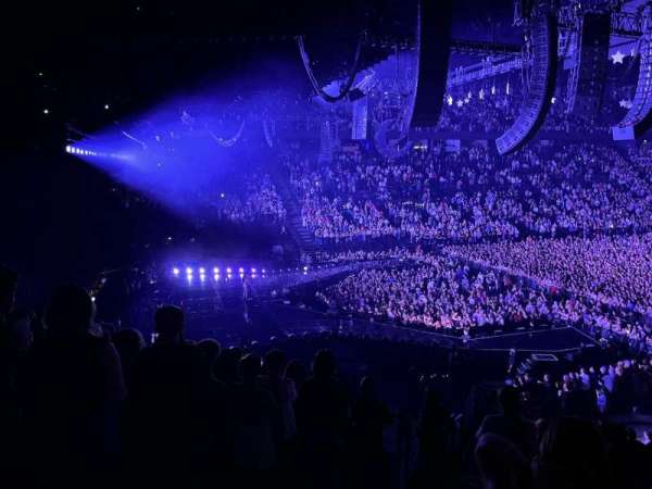Accor Arena, bloc: Gradin M, rangée: 7, place: 9