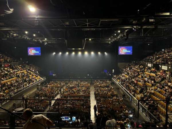 Arena Loire, bloc: K, rangée: Q, place: 16