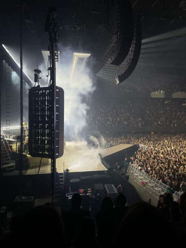 Ziggo Dome, bloc: 111, rangée: 5, place: 404