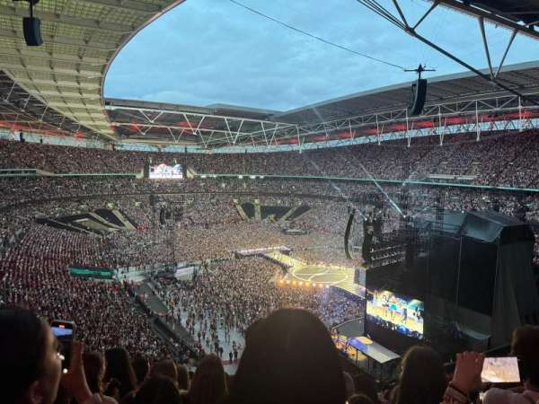 Wembley Stadium, bloc: 544, rangée: 13, place: 136