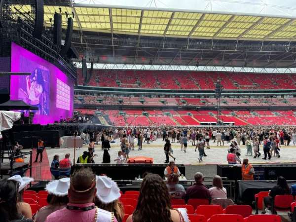 Wembley Stadium, bloc: 126, rangée: 10