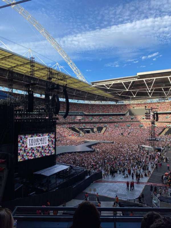 Wembley Stadium, bloc: 236, rangée: 3, place: 204