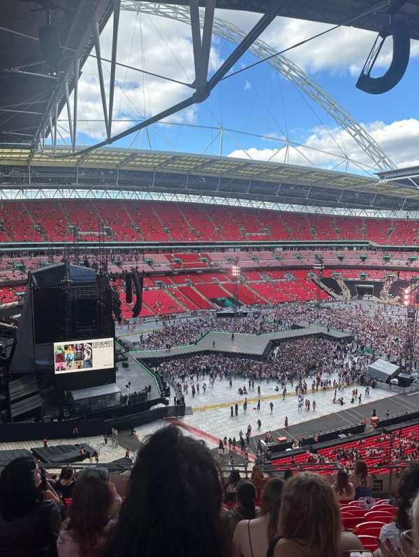 Wembley Stadium, bloc: 532, rangée: 11, place: 180