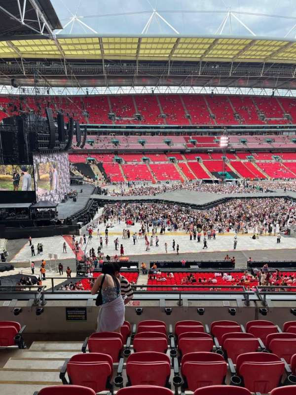 Wembley Stadium, bloc: 230, rangée: 7, place: 87