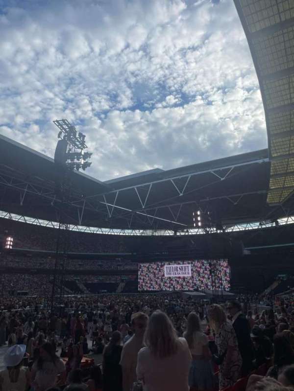 Wembley Stadium, bloc: 104, rangée: 11, place: 62
