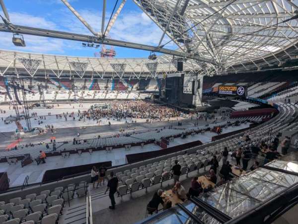 London Stadium, bloc: 210, rangée: 59, place: 381