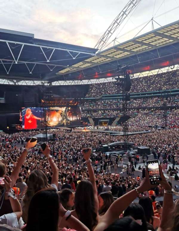 Wembley Stadium, bloc: 118, rangée: 36, place: 177
