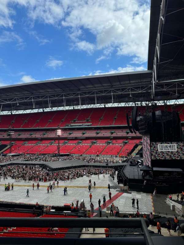 Wembley Stadium, bloc: 248, rangée: 1, place: 198