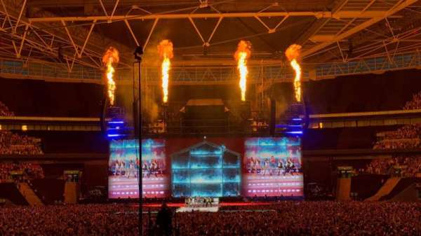 Wembley Stadium, bloc: 111, rangée: 16, place: 263