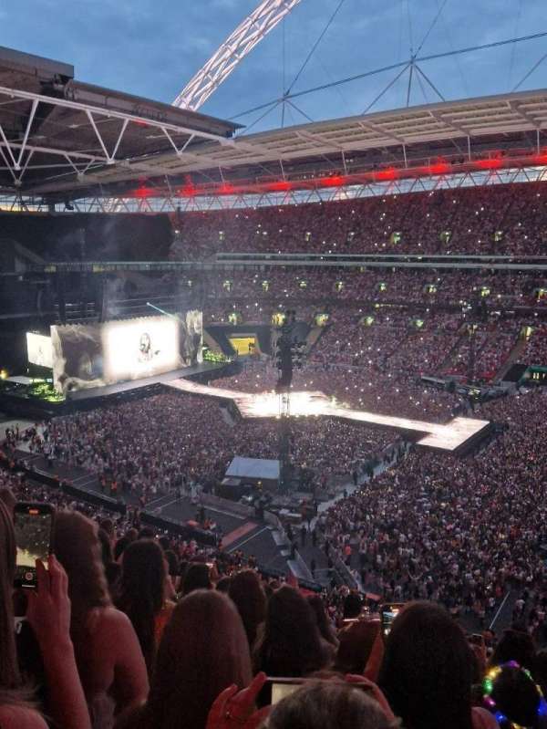 Wembley Stadium, bloc: 524, rangée: 10, place: 332