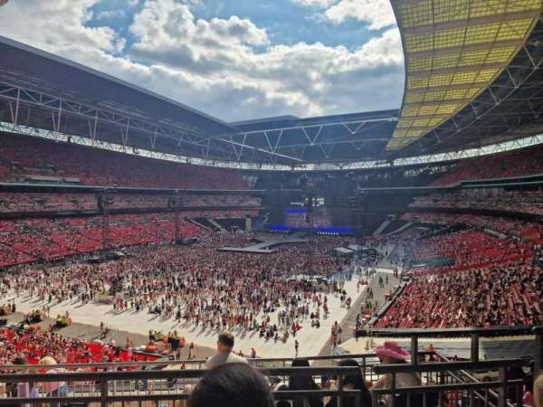 Wembley Stadium, bloc: 209, rangée: 10, place: 191