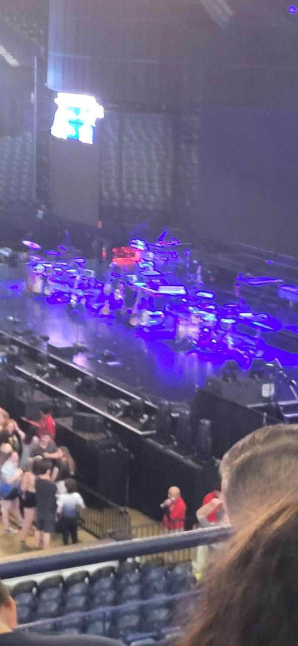 Allstate Arena, bloc: 210