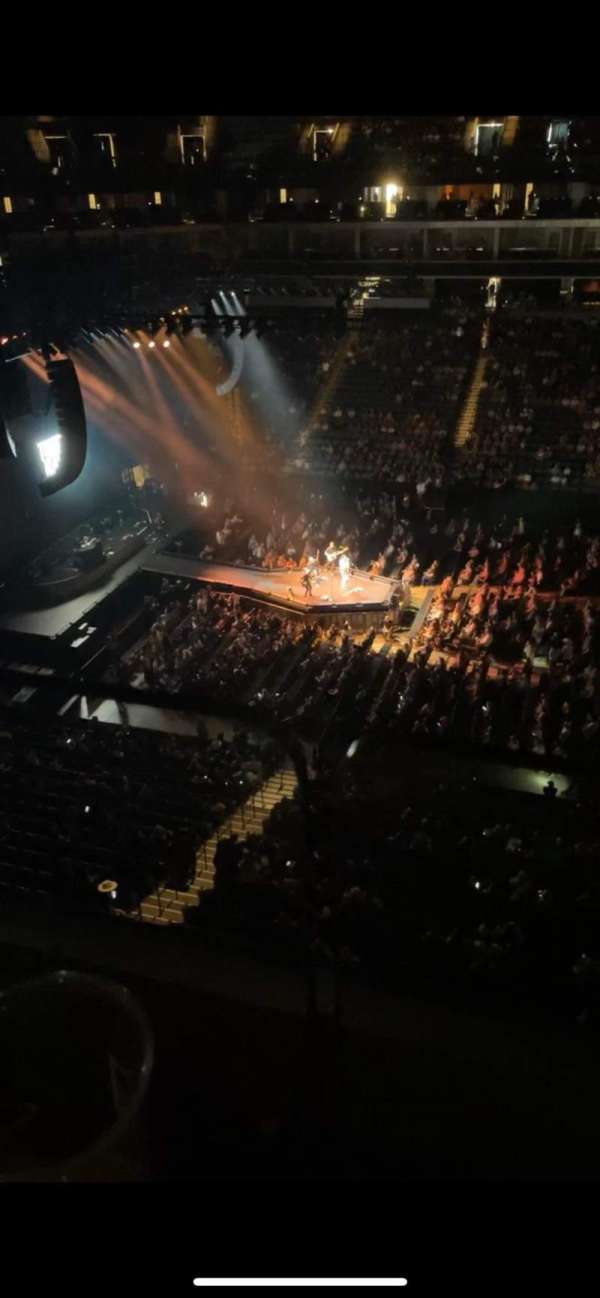 Golden 1 Center, bloc: 218, rangée: A, place: 9