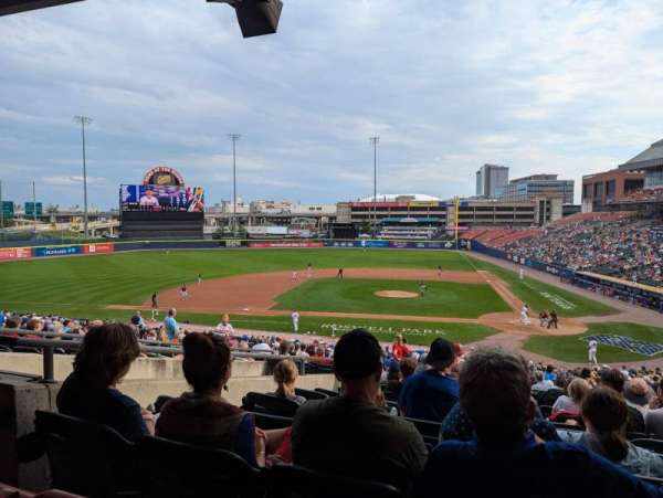 Sahlen Field, bloc: 109, rangée: ii, place: 9