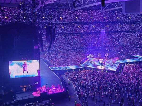 Strawberry Arena, bloc: 326, rangée: 10, place: 26