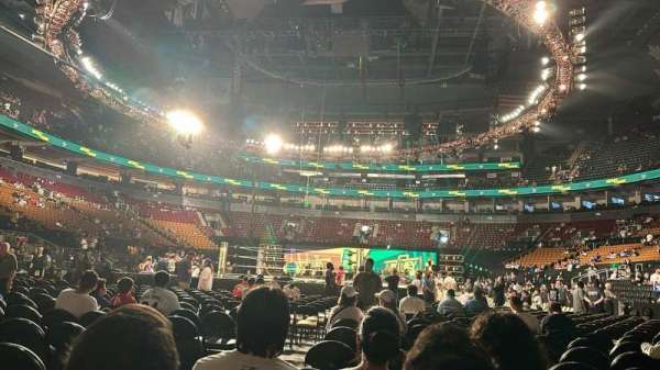 Scotiabank Arena, bloc: FL-NE2, rangée: 11, place: 2