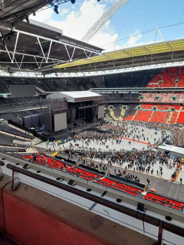 Wembley Stadium, bloc: 526, rangée: 9, place: 383