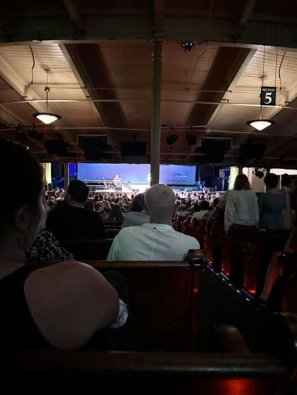 Ryman Auditorium, bloc: MF-6, rangée: Z, place: 1