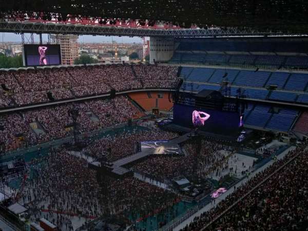 San Siro, bloc: 342, rangée: 10, place: 22