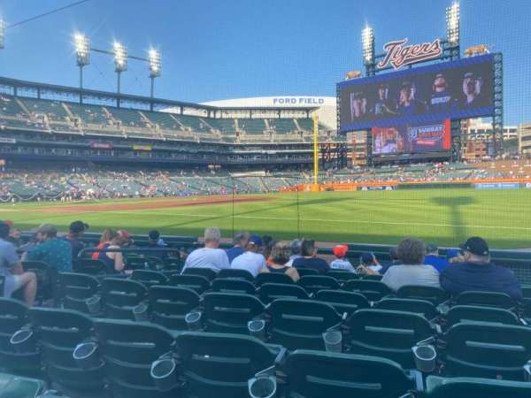 Comerica Park, bloc: 116, rangée: 9, place: 17