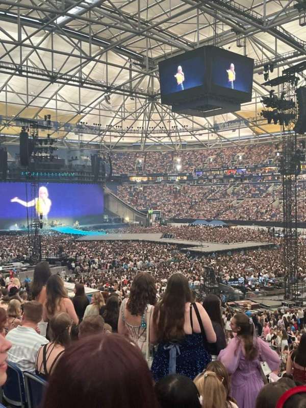 Veltins-Arena, bloc: L, rangée: 21, place: 13