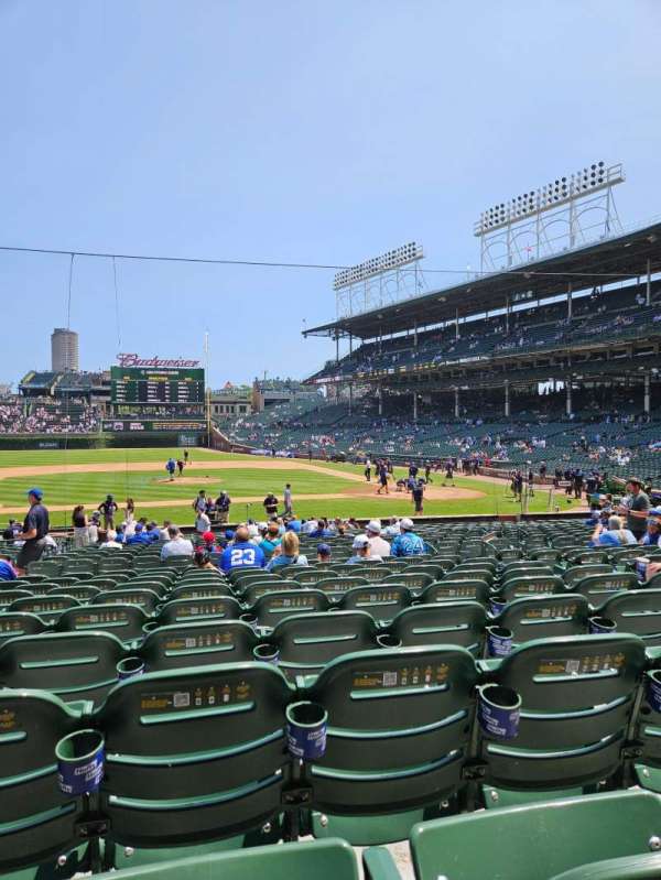 Wrigley Field, bloc: 112, rangée: 10, place: 11