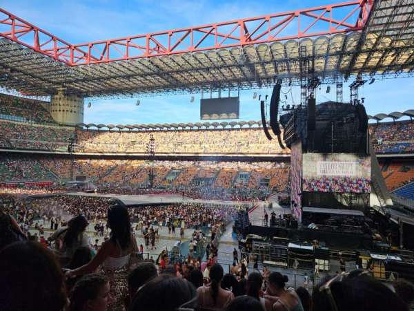 San Siro, bloc: B, rangée: 3, place: 5