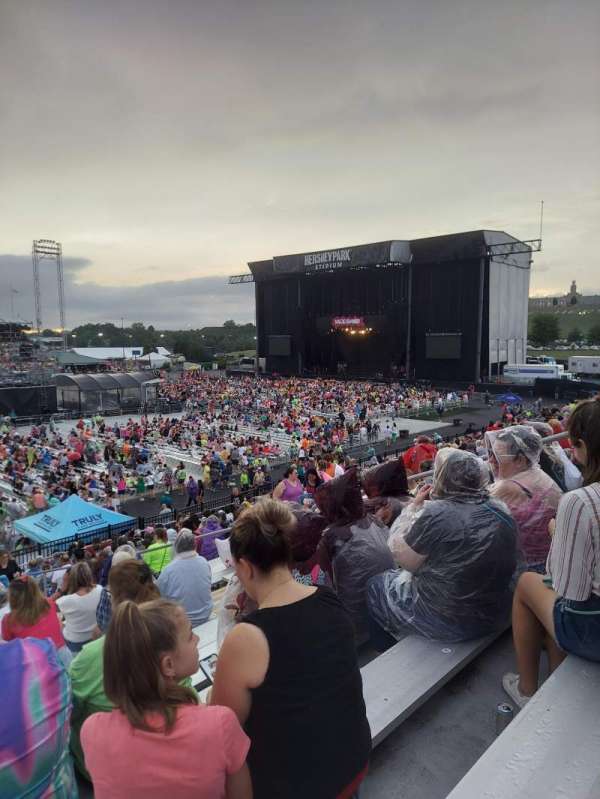 hershey park stadium, bloc: 28, rangée: P, place: 8