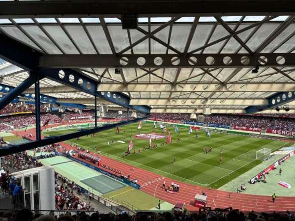 Max-Morlock-Stadion, bloc: 32, rangée: 25, place: 20