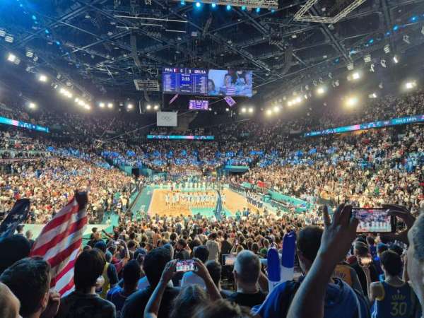 Accor Arena, bloc: Gradin U, rangée: 14, place: 23