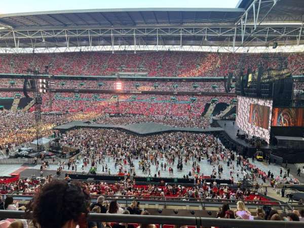 Wembley Stadium, bloc: 250, rangée: 9, place: 245
